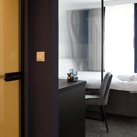 Zurawia Mini By Sofija شقة *