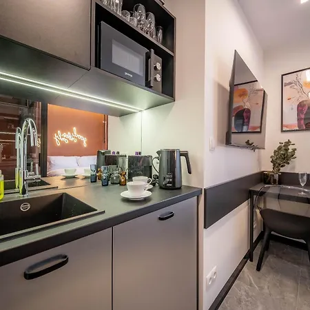 Zurawia Mini By Sofija شقة